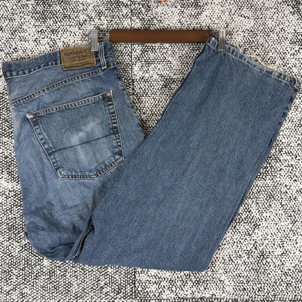Levis Authentics Signature Straight Jeans‎ Mens 38 X 30 (FITS 39 X 30) Worn Hems